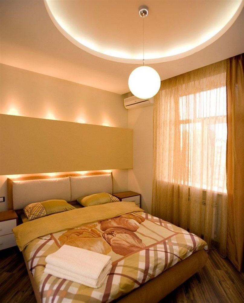 Pecherskie Lipki Hotel Kiev Buitenkant foto